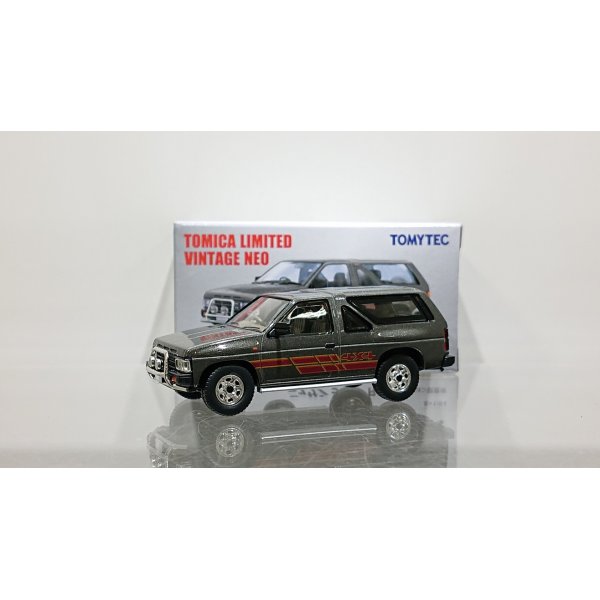 画像1: TOMYTEC 1/64 Limited Vintage Neo Nissan Terrano R3M Optional equipment Gray