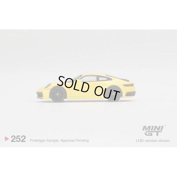 画像4: MINI GT 1/64 Porsche 911 (992) Carrera 4S Racing Yellow (RHD)