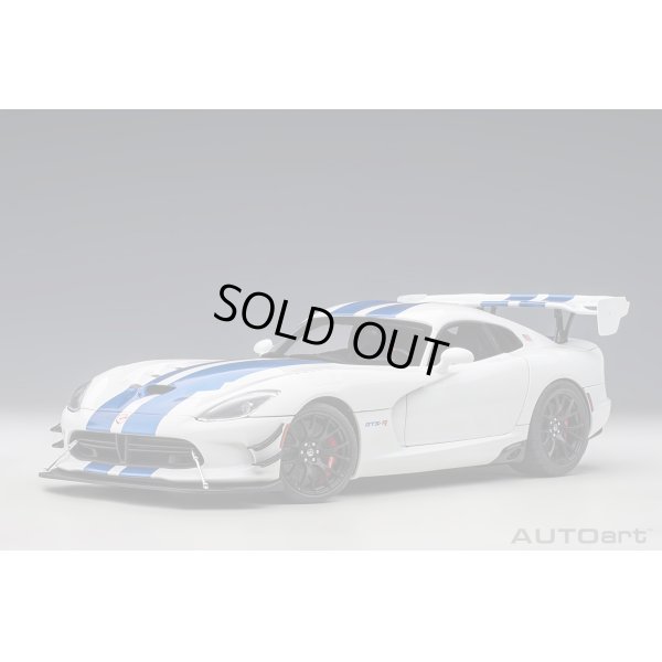 画像1: AUTOart 1/18 Dodge Viper GTS-R Commemorative Edition ACR 2017 (White with Pearl Blue Stripes)