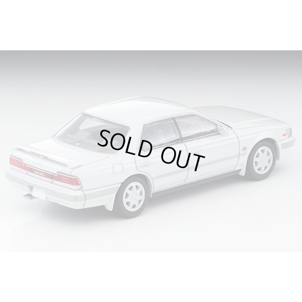 画像2: TOMYTEC 1/64 Limited Vintage NEO Nissan Laurel 2500 Twin Cam 24V Medalist V (White) '92