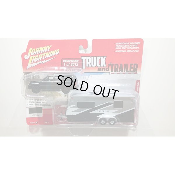 画像1: JOHNNY LIGHTNING 1/64 2005 Cadillac Escalade Black & Camper Trailer Gray Graphics