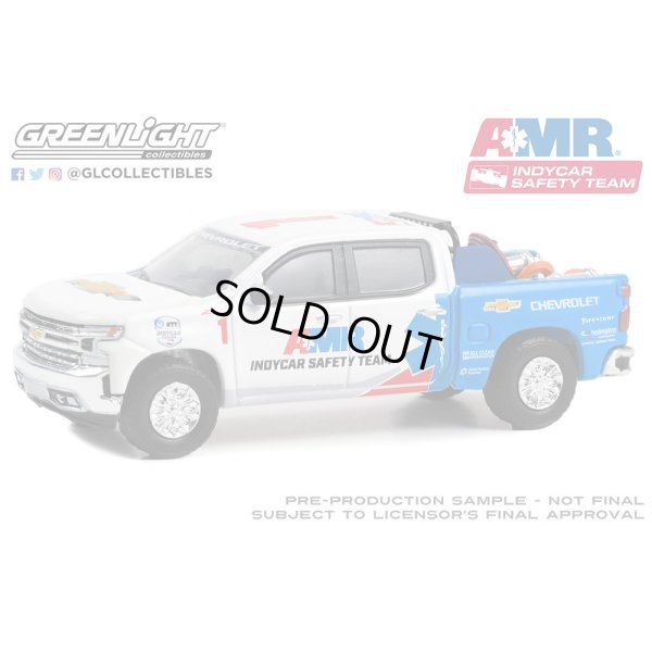 画像2: GREEN LiGHT EXCLUSIVE 1/64 2022 Chevrolet Silverado 2022 NTT IndyCar Series AMR IndyCar Safety Team w/Safety Equipment