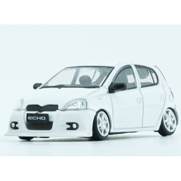 画像1: BM CREATIONS 1/64 Toyota Yaris / Echo / Vitz 1998 5-door White (RHD)