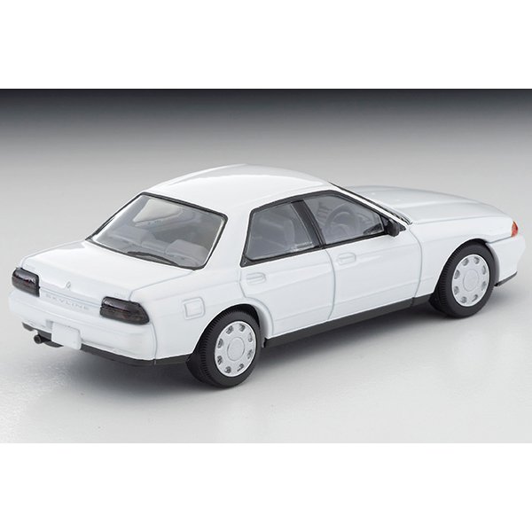 画像2: TOMYTEC 1/64 Limited Vintage Neo Nissan Skyline 4-Door Sports Sedan GXi Type X (White) '92