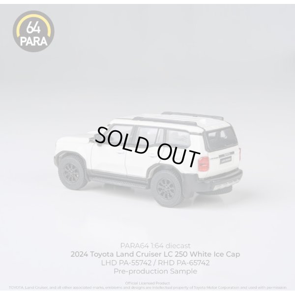 画像2: PARAGON 1/64 Land Cruiser 250 2024 White Ice Cap RHD