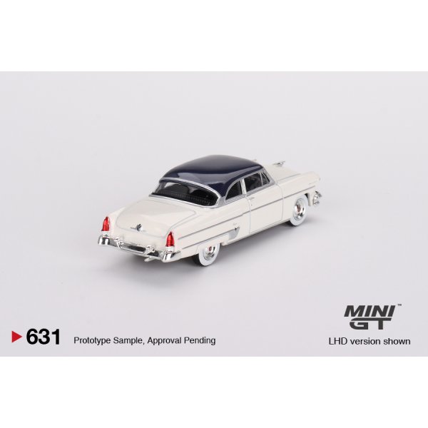 画像3: MINI GT 1/64 Lincoln Capri 1954 Arctic White/Atlantic Blue (LHD)