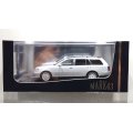 Hobby JAPAN 1/43 Toyota Crown Estate 3.0 Royal Saloon Frosty White Toning (2 Tone)