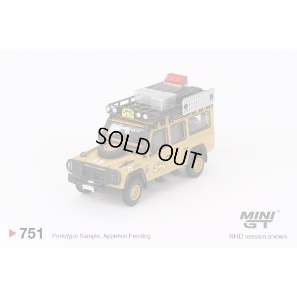 画像2: MINI GT 1/64 Land Rover Defender 110 Camel Trophy Amazon 1989 Team Japan (RHD)