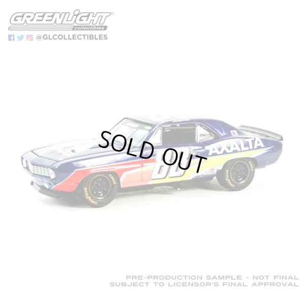 画像1: GREEN LiGHT EXCLUSIVE 1/64 1969 Chevrolet Camaro - Alex Bowman / Hendrick Motorsports First Win Tribute