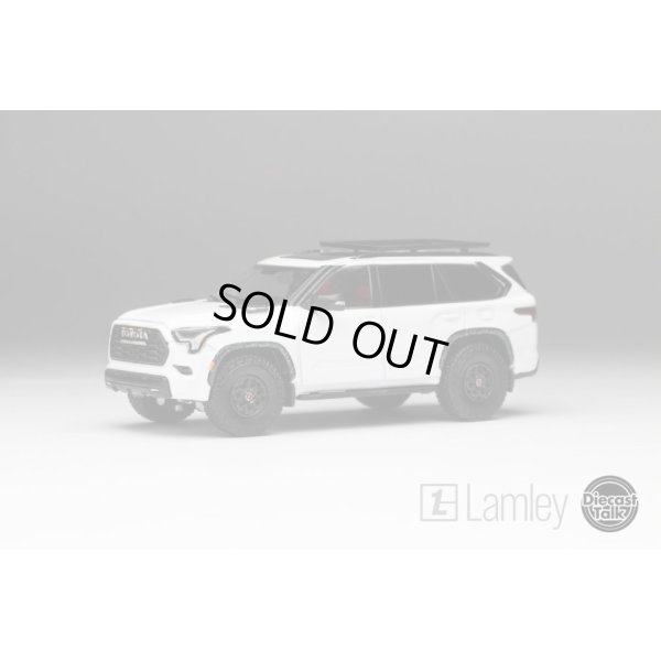 画像1: Gaincorp Products 1/64 Toyota Sequoia TRD PRO Ice Cap White DiecastTalk x Lamley特注品