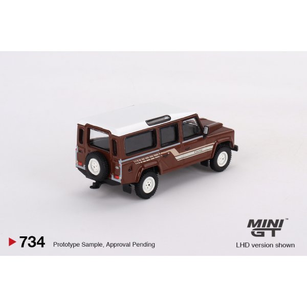 画像3: MINI GT 1/64 Land Rover Defender 110 1985 County Station Wagon Russet Brown (RHD)