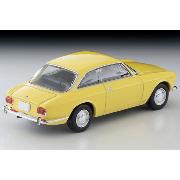 画像2: TOMYTEC 1/64 Limited Vintage Alfa Romeo 1750GTV (Yellow)