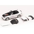 MOTORHELIX 1/64 Honda S2000 (AP2) Grand Prix White