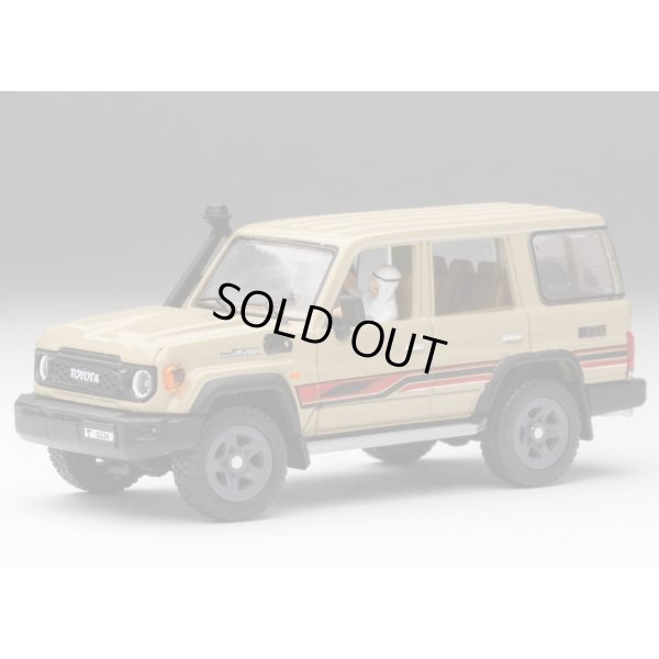 画像1: Gaincorp Products 1/64 Toyota Land Cruiser 70 Arab Model Diecasttalk特注品