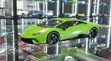 画像: Autoart 1/18 Lamborghini Huracan Perfprmante Verde Mantis/Pearl Effect Green