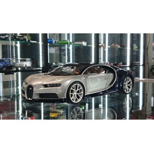 画像: Autoart 1/18 BUGATTI Chiron Silver/Dark Blue