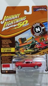 画像: Johnny Lightning 1:64 Muscle Cars USA - Release 20-B '62 Chevy Corvair Roman Red