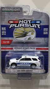 画像: GREEN LiGHT 1/64 Hot Pursuit Series 33 '18 Dodge Durango - Veterans Affairs Police