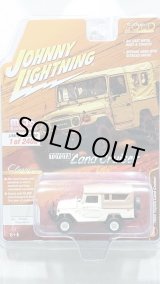 画像: JOHNNY LIGHTNING 1/64 Classic Gold 1/64 '80 Toyota Land Cruiser Dune Beige