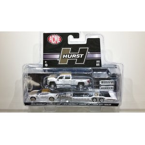 画像: ACME 1/64 '18 Chevrolet 3500 Dually with '18 Chevrolet Camaro SS with HD Trailer - Hurst Performance