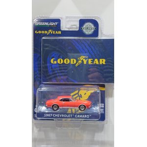 画像: GREEN LiGHT EXCLUSIVE 1/64 Goodyear Vintage Ad Cars 1967 Chevrolet Camaro Wide Boots New Wide Tread tires from Goodyear