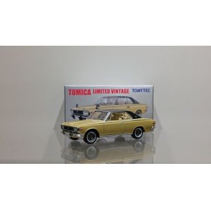 画像: TOMYTEC 1/64 Limited Vintage Toyopet Crown Hardtop Super Deluxe '70 Gold / Black