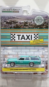 画像: GREEN LiGHT EXCLUSIVE 1/64 1991 Ford LTD Crown Victoria Wagon Rosarito Baja Taxi Teal with White Stripes