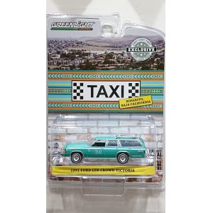 画像: GREEN LiGHT EXCLUSIVE 1/64 1991 Ford LTD Crown Victoria Wagon Rosarito Baja Taxi Teal with White Stripes