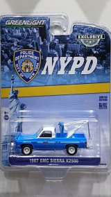 画像: GREEN LiGHT EXCLUSIVE 1/64 1987 GMC Sierra K2500 with Drop in Tow Hook --New York City Police Dept (NYPD)