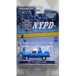 画像: GREEN LiGHT EXCLUSIVE 1/64 1987 GMC Sierra K2500 with Drop in Tow Hook --New York City Police Dept (NYPD)