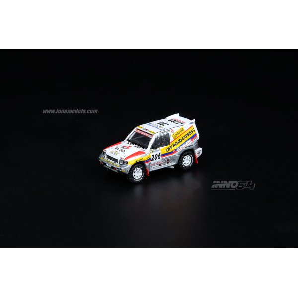 INNO Models 1/64 Mitsubishi Pajero Evolution #206 Paris - Dakar 