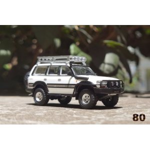 画像: Gaincorp Products 1/64 Toyota Land Cruiser LC80 Off-road version LHD White