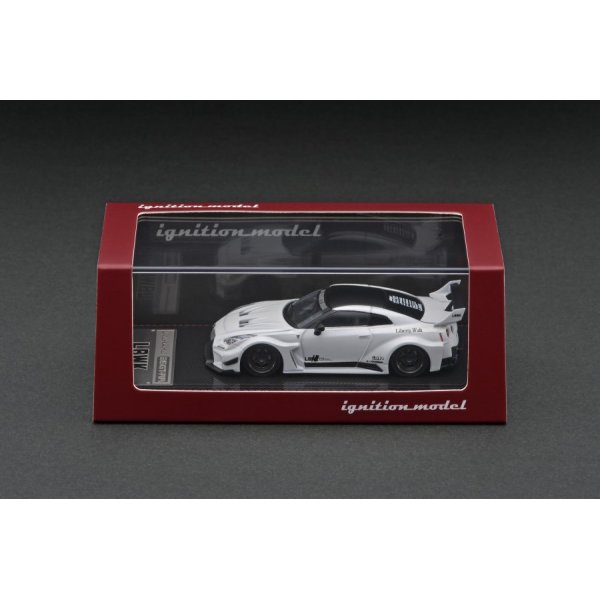 画像3: ignition model 1/64 LB-Silhouette WORKS GT Nissan 35GT-RR Matte Pearl White (3)