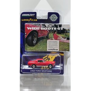 画像: GREEN LiGHT EXCLUSIVE 1/64 Goodyear Vintage Ad Cars - 1968 Ford Mustang - Wide Boots "Wide Boots GT"