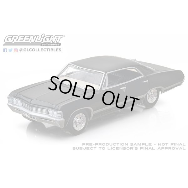 画像2: GREEN LiGHT EXCLUSIVE 1/64 1967 Chevrolet Impala Sport Sedan - Tuxing Black (2)