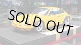 画像: IDEA 1/18 Singer 911 (964) Coupe Yellow (Yellow Stripe) Limited 80 pcs.