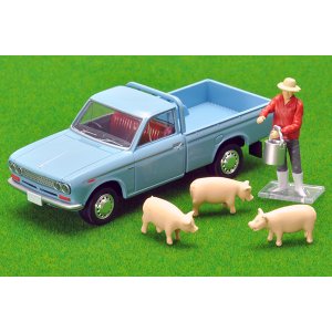 画像: TOMYTEC 1/64 Datsun Truck 1500 Deluxe (Light Blue) with Figure