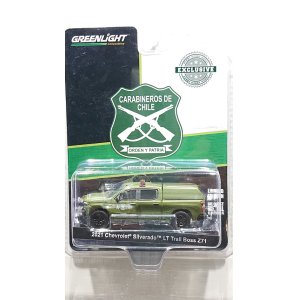 画像: GREEN LiGHT EXCLUSIVE 1/64 2021 Chevrolet Silverado LT Trail Boss Z71 Police w / Camper Shell Carabineros de Chile GOPE