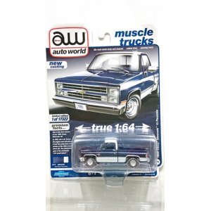 画像: auto world 1/64 1985 Chevy Silverado Dark Blue / White