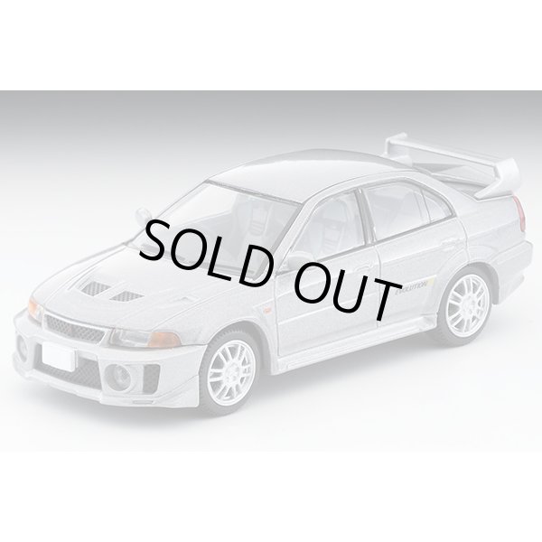 画像1: TOMYTEC 1/64 Limited Vintage NEO Mitsubishi Lancer GSR Evolution V (Silver) (1)