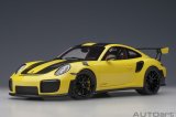 画像: AUTOart 1/18 Porsche 911 (991.2) GT2 RS Weissach Package (Racing Yellow)