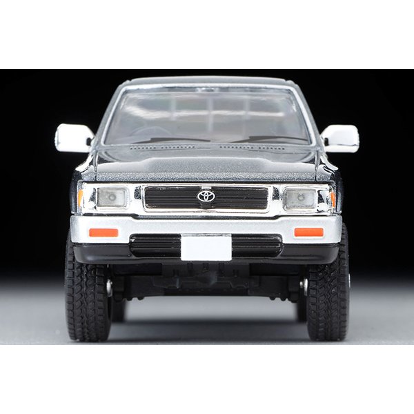 TOMYTEC 1/64 Diorama Collection 64 #Car Snap 14a BBQ2 (with Toyota Hilux 4WD)  - AXELLWORKS HOBBYTOWN