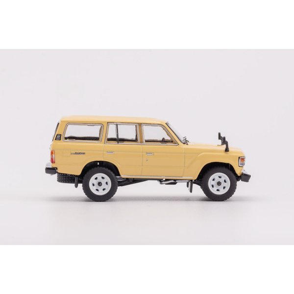 画像2: Gaincorp Products 1/64 Toyota Land Cruiser 60 RHD Beige (2)