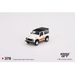 画像2: MINI GT 1/64 Land Rover Defender 90 Wagon White (LHD) (2)