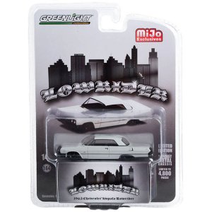 画像: GREEN Light 1/64 1963 Chevrolet Impala Lowrider Gray 北米限定