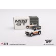 画像1: MINI GT 1/64 Land Rover Defender 90 Wagon White (LHD) (1)