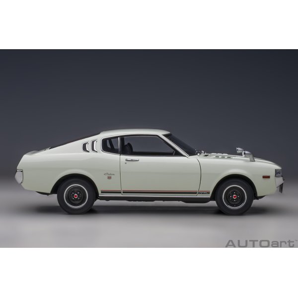 トヨタ セリカ リフトバック 2000GT (RA25) 1973 ホワイト （1 18