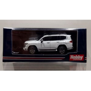 画像: Hobby JAPAN 1/64 Toyota Land Cruiser (JA300W) ZX Precious White Pearl ブラック内装