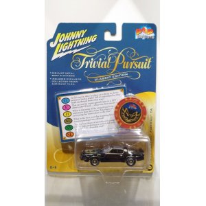 画像: JOHNNY LIGHTNING 1/64 Trivial Pastor 1977 Pontiac Trans Am with Black Poker Chip