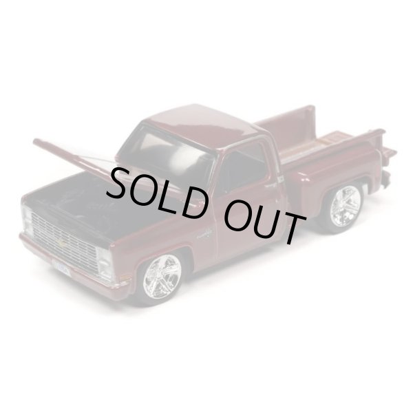 画像3: auto world 1/64 1983 Chevy Silverado Stepside Lowdown Tangerine (3)